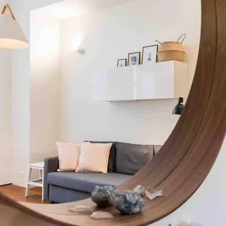 Location, Beautiful And Quiet Old Town Apt. تالين