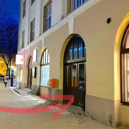 Location, Beautiful And Quiet Old Town Apt. Apartment