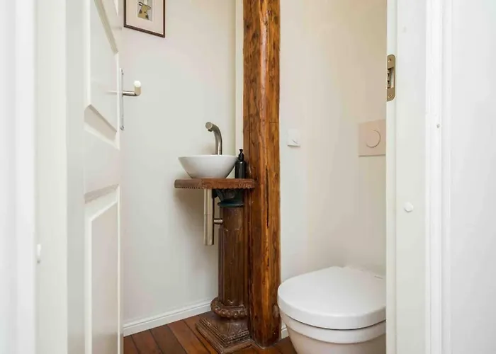 Apartamento Location, Beautiful And Quiet Old Town Apt. *