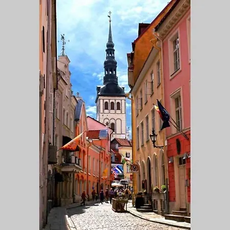 Apartment Location, Beautiful And Quiet Old Town Apt. *