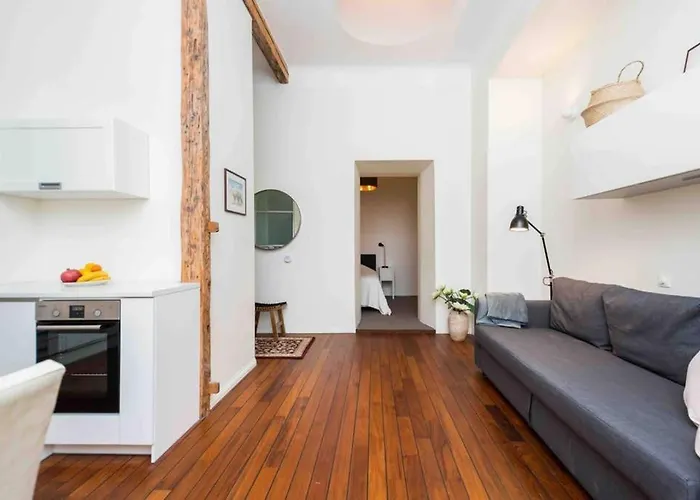 Apartment Location, Beautiful And Quiet Old Town Apt. Tallinn